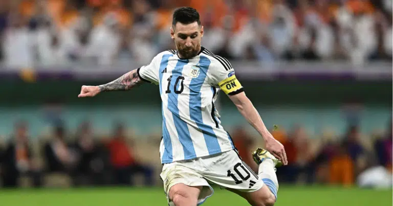 No sufoco, Argentina vira contra o Egito e vai às quartas de final da Copa
