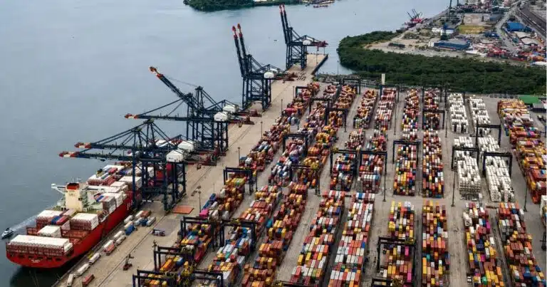 As novas tarifas dos EUA e a economia como instrumento de poder