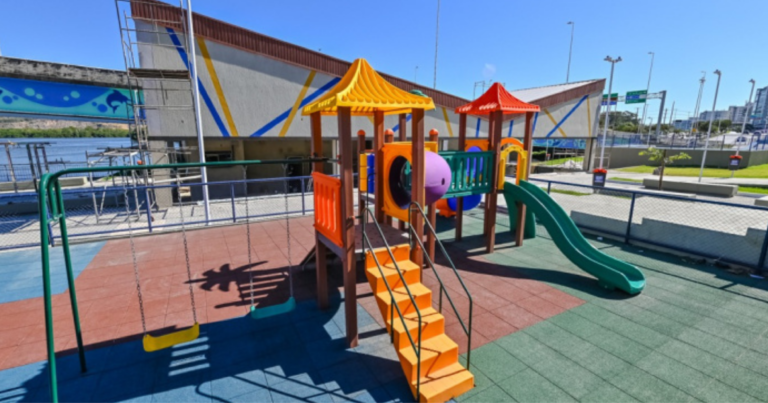 Pontal de Camburi ganha pista de skate e parque para crianças e pets