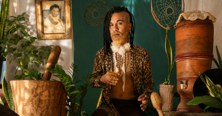 Brunu Chico lança primeiro disco da carreira em show gratuito