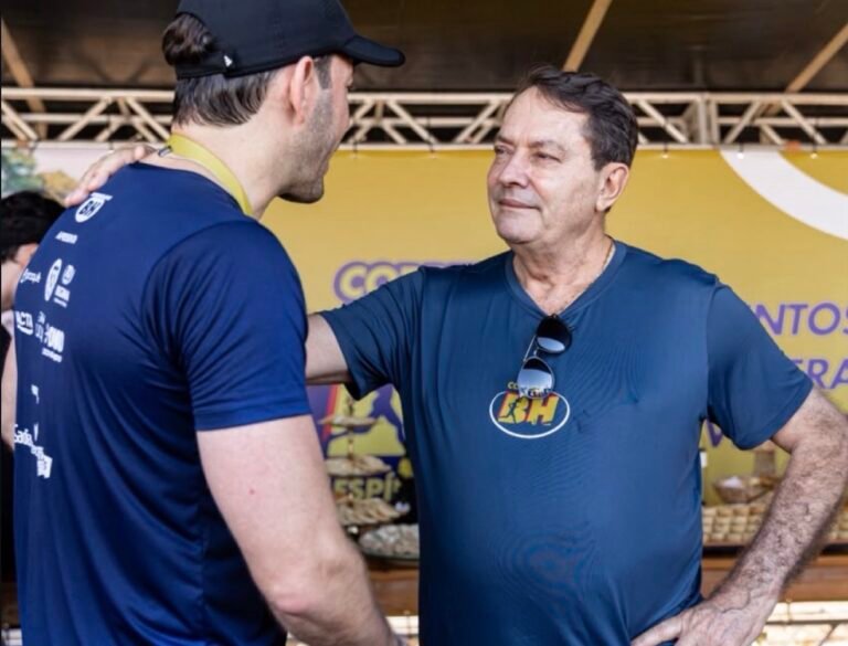 O prefeito de Vila Velha Arnaldinho Borgo e Pedro Lourenço, fundador do BH Supermercados