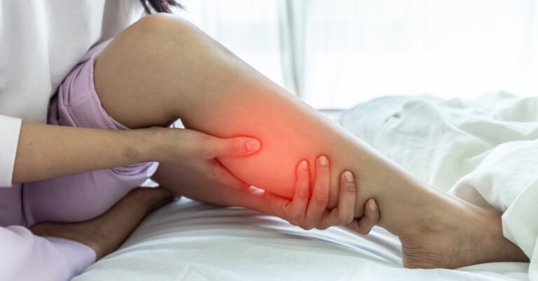 Dor nas pernas e inchaço podem indicar doenças vasculares