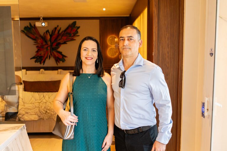 Marsuel Botelho e a irmã Elymara