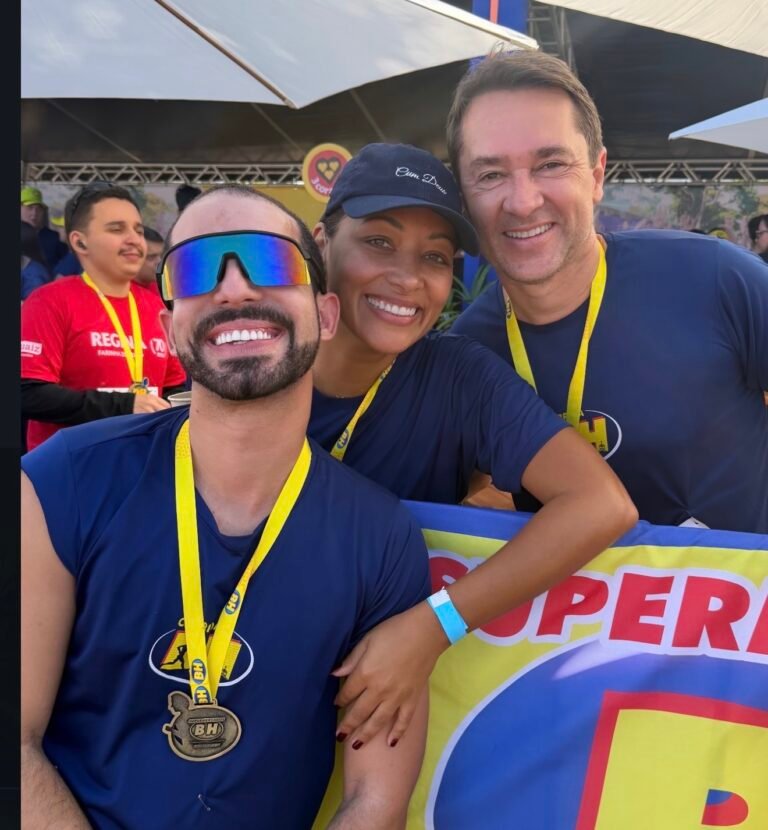 Os jornalistas Adalberto Thiago Cordeiro, Fabiola de Paula e Mario Bonella