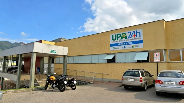 Feto é encontrado em lixeira de Pronto Atendimento na Serra