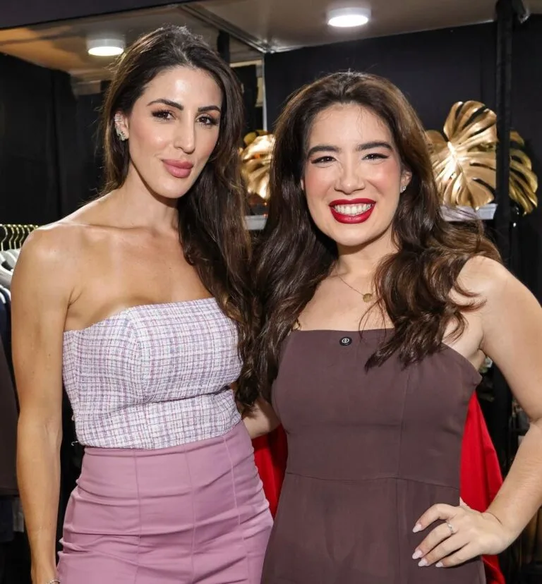 Juliana Mulinario e Júlia Loyola