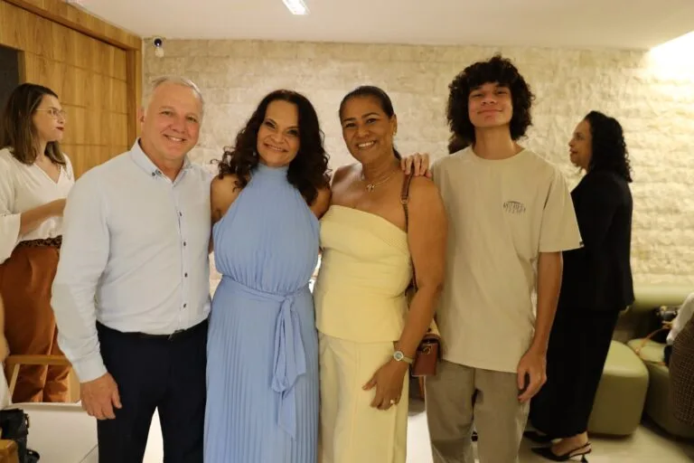 Wellington Lorenzutti, Lusanere Cruz, Rosiane Lorenzutti e Filipe Clemente